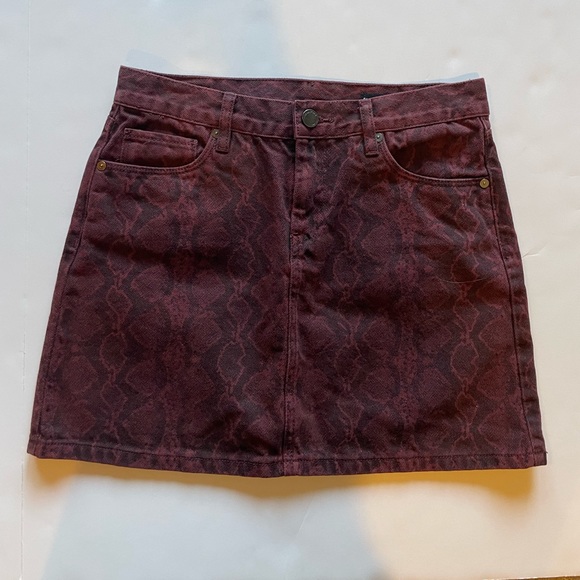 BLANK NYC Snake Print Denim Mini Skirt - Picture 2 of 9